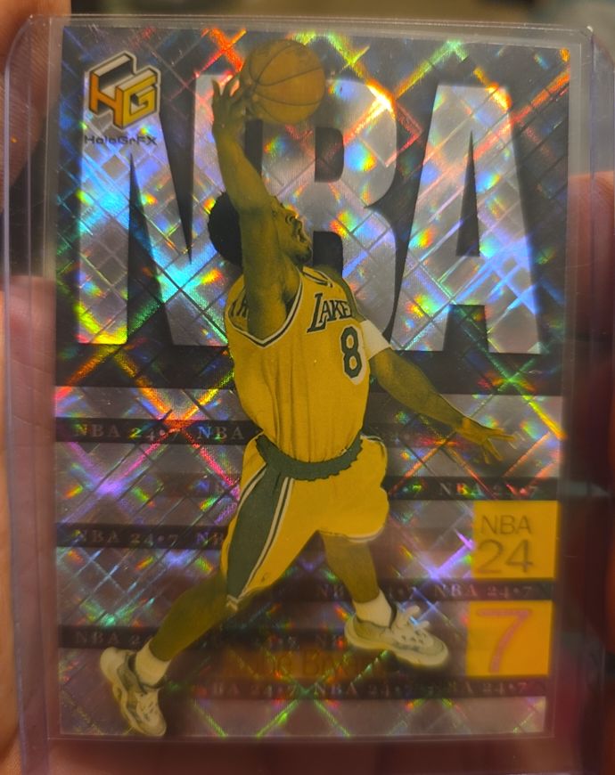 1999 Upper Deck HoloGrFX NBA 24/7 #N8 Kobe Bryant — front
