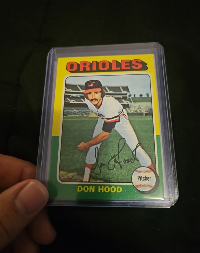 1975 Topps #516 Don Hood — front