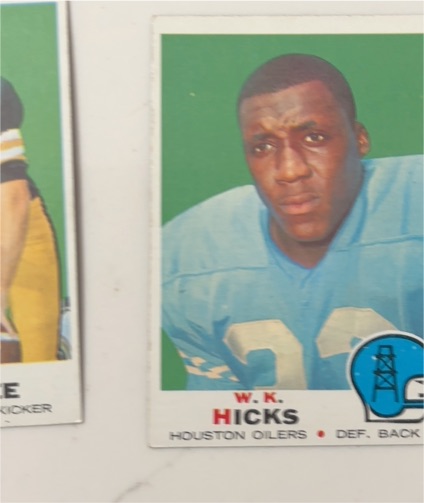 1969 Topps Football #152 W.K. Hicks — front