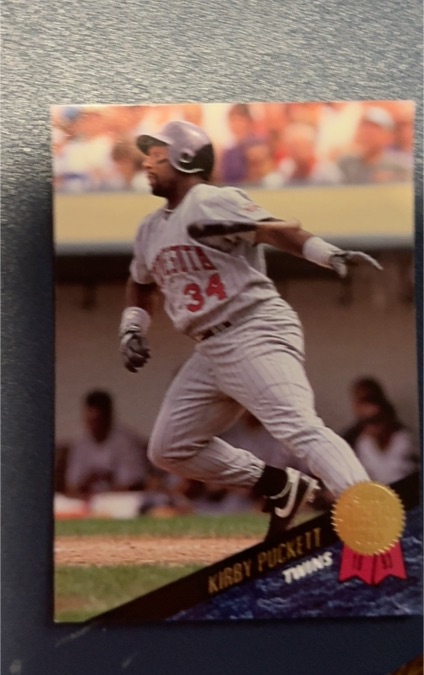 1993 Leaf #378 Kirby Puckett — front