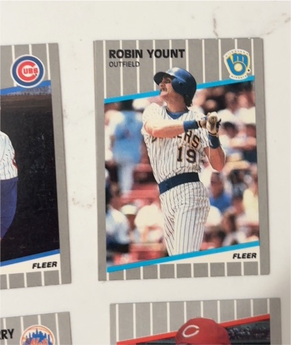 1989 Fleer #200 Robin Yount — front