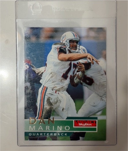 1995 SkyBox Impact #84 Dan Marino — front