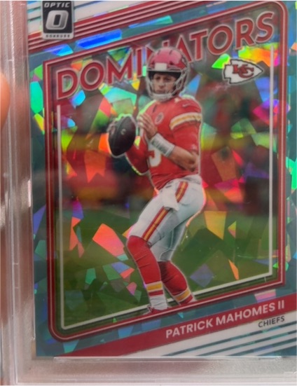 2022 Donruss Optic Dominators #D-3 Patrick Mahomes II — front