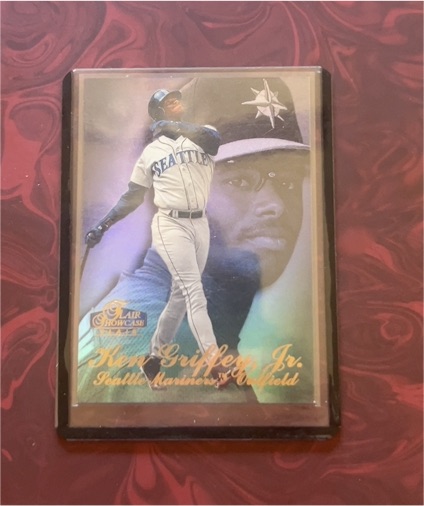 1998 Flair Showcase #1 Ken Griffey Jr. — front