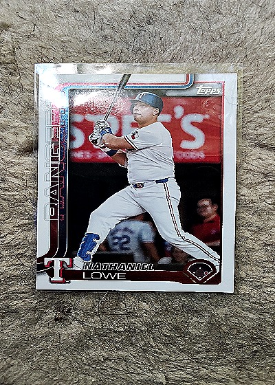 2025 Topps Series 1 #259 Nathaniel Lowe — front