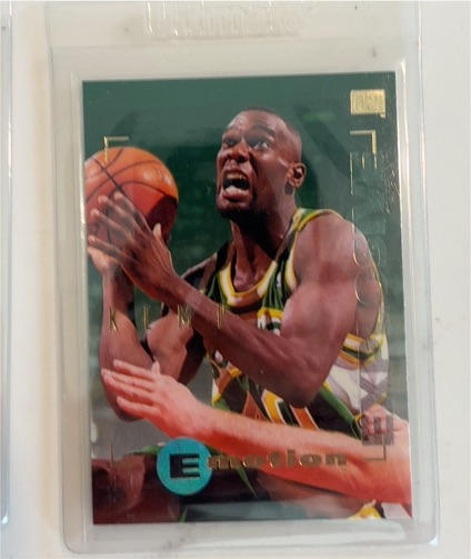 1994 SkyBox Emotion #91 Shawn Kemp — front