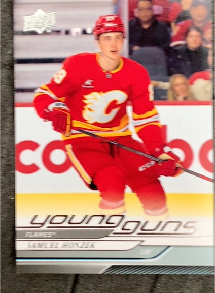 2024-25 Upper Deck Young Guns #485 Samuel Honzek — front