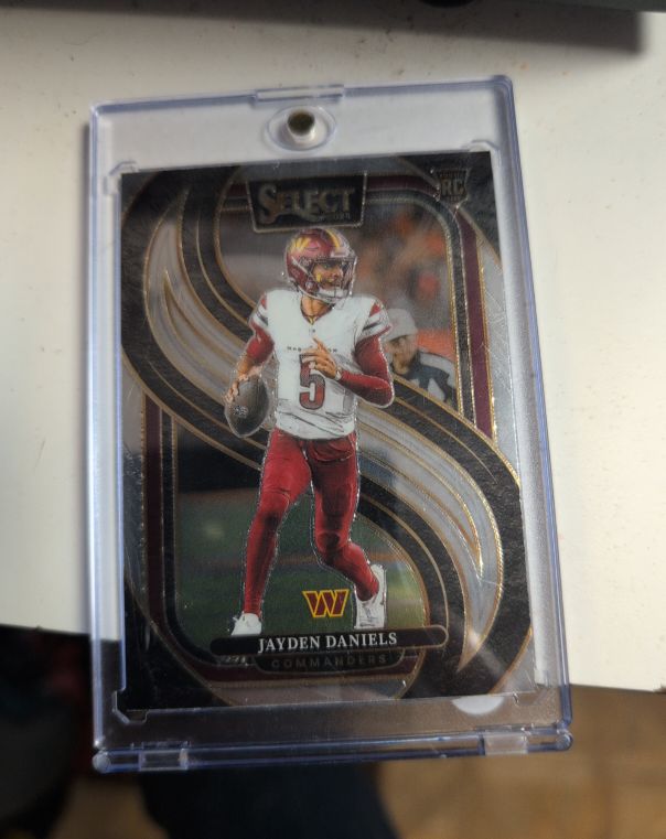 2024 Panini Select Premier Level #112 Jayden Daniels RC — front