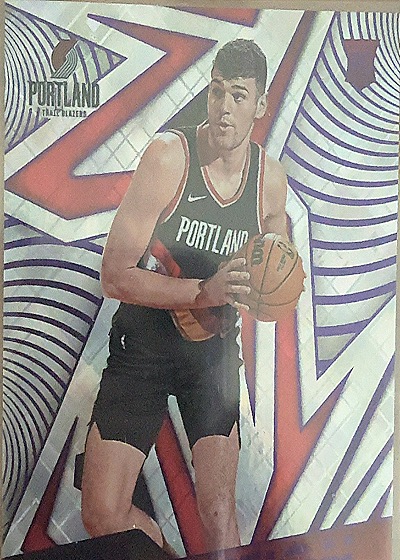 2024-25 Panini Revolution #20 Donovan Clingan — front