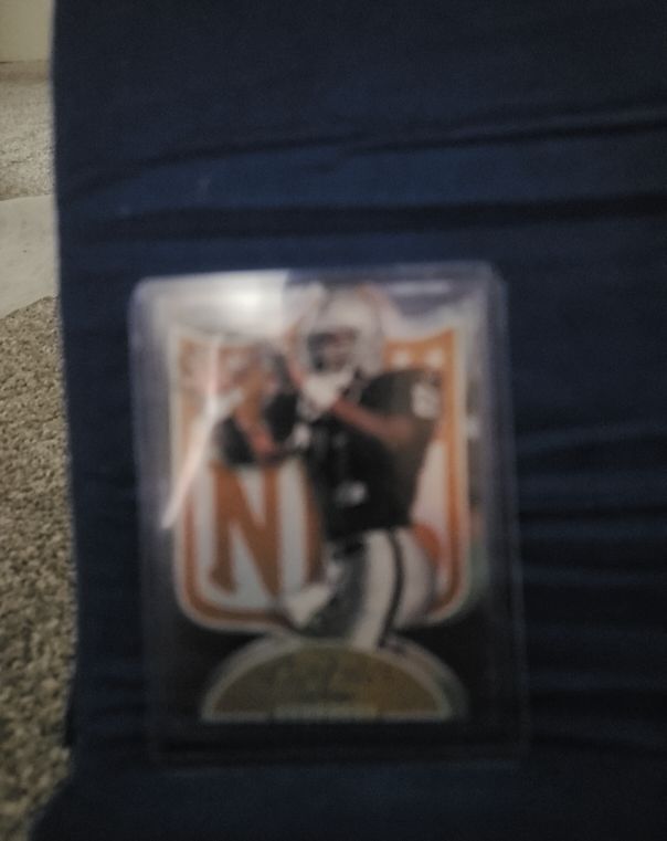 2022 Panini Zenith Pacific Revolution #PR-21 Kenny Pickett — front