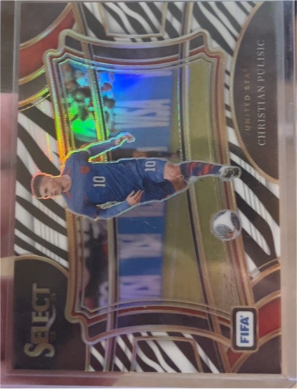 2023-24 Panini Select FIFA Soccer Christian Pulisic — front