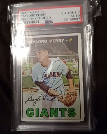 1967 Topps #320 Gaylord Perry — front