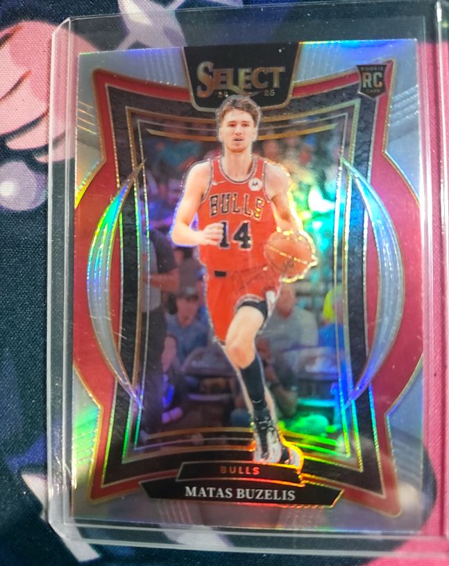 2024-25 Panini Select #70 Matas Buzelis — front