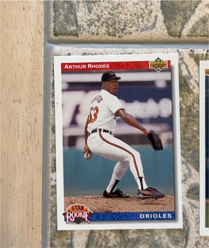 1992 Upper Deck #17 Arthur Rhodes Star Rookie Orioles — front