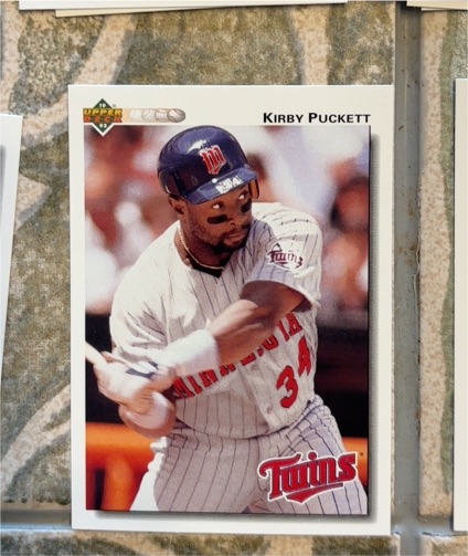1992 Upper Deck #254 Kirby Puckett — front