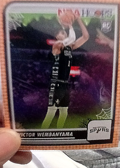 2023-24 Panini Haunted Hoops #108 Victor Wembanyama — front