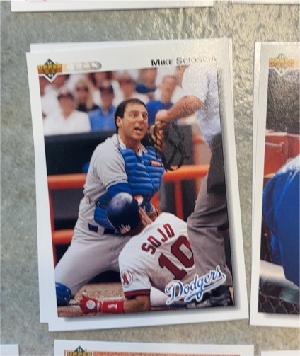 1992 Upper Deck #152 Mike Scioscia — front