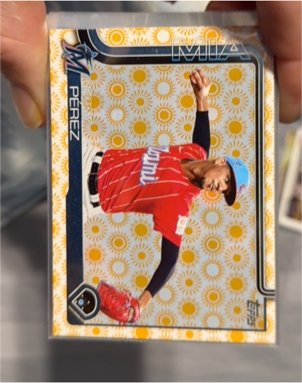 2025 Topps Series 2 #646 Wenceel Perez — front