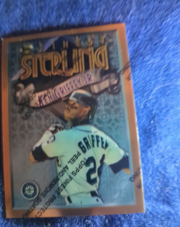 1996 Topps Finest Sterling #24 Ken Griffey Jr. — front