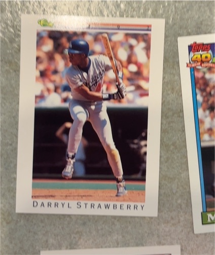 1993 Leaf #40 Darryl Strawberry — front