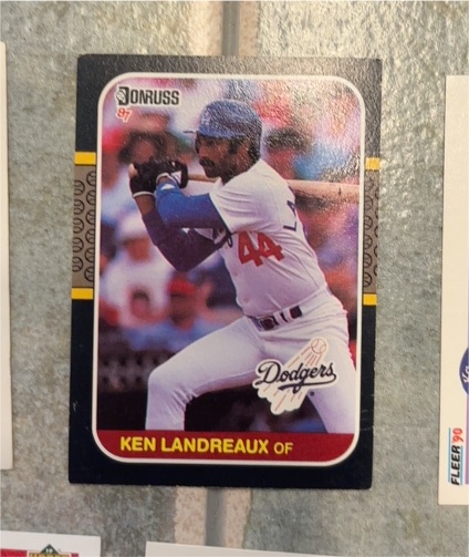 1987 Donruss #352 Ken Landreaux — front