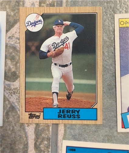 1987 Topps #682 Jerry Reuss — front