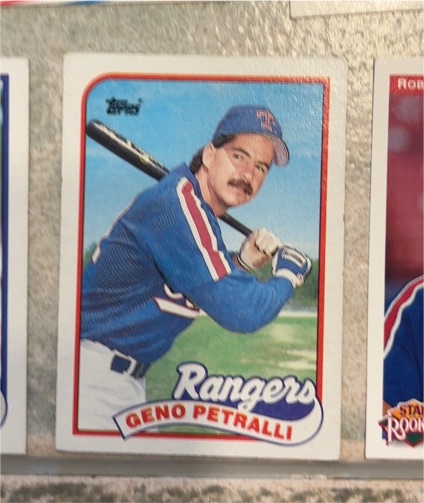 1989 Topps #137 Geno Petralli Texas Rangers — front