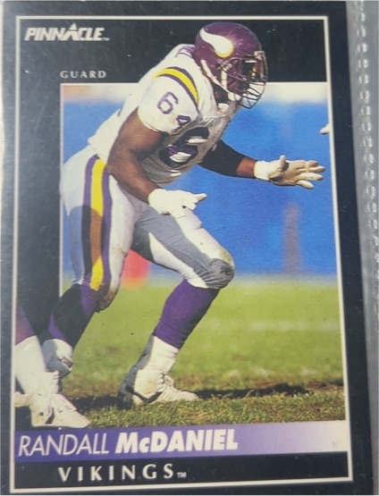 1992 Pinnacle Football #92 Randall McDaniel — front