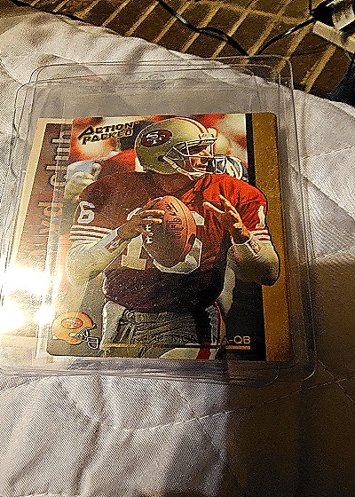 1990 Topps #1 Joe Montana — front