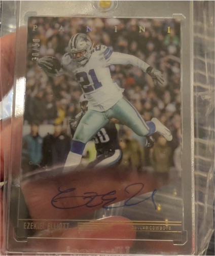 2023 Panini #10 Ezekiel Elliott — front