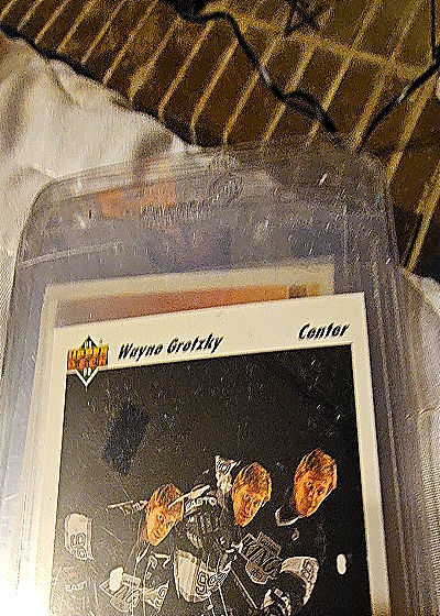 1991-92 Upper Deck #437 Wayne Gretzky — front