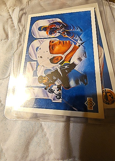 1990 Upper Deck #9 Mario Lemieux — front
