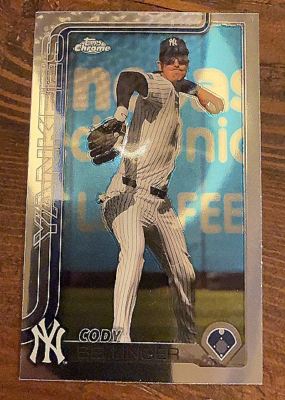 2025 Topps Chrome #83 Cody Bellinger — front