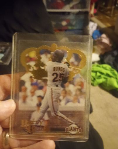 1995 Pacific Gold Crown Die-Cuts #DC-19 Barry Bonds — front