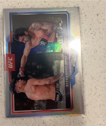 2025 Topps Chrome UFC #188 Alexandre Pantoja — front