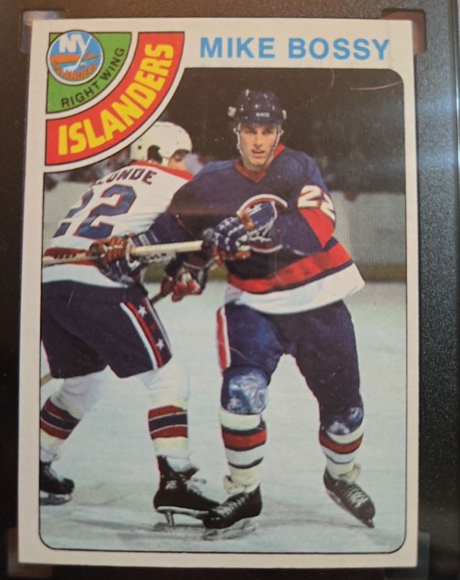 1978-79 O-Pee-Chee #115 Mike Bossy — front