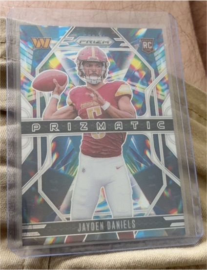 2024 Panini Prizm #3 Jayden Daniels — front