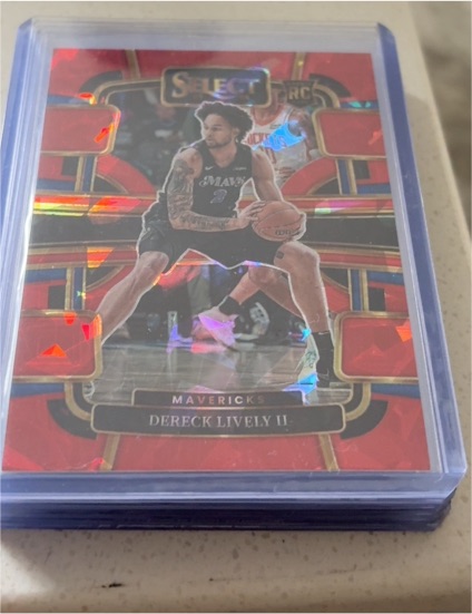 2023-24 Panini Select Concourse Red Cracked Ice Dereck Lively II Rookie — front