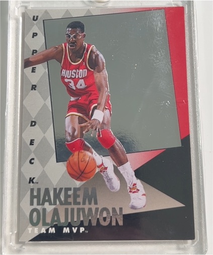 1992-93 Upper Deck Team MVP Hakeem Olajuwon #10 — front