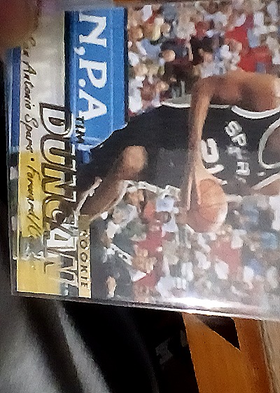 1997-98 Fleer Tim Duncan Rookie Card — front