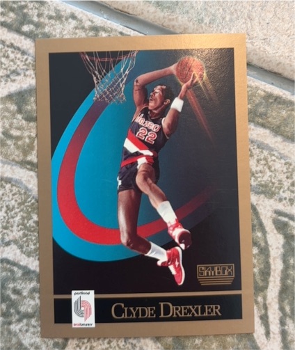 1990-91 SkyBox #233 Clyde Drexler — front