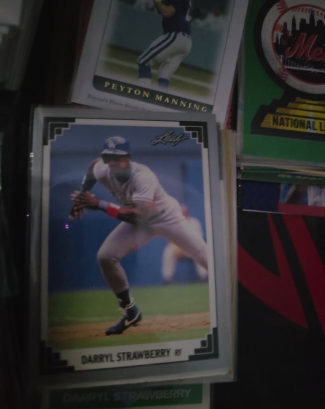 1990 Leaf #Darryl Strawberry — front