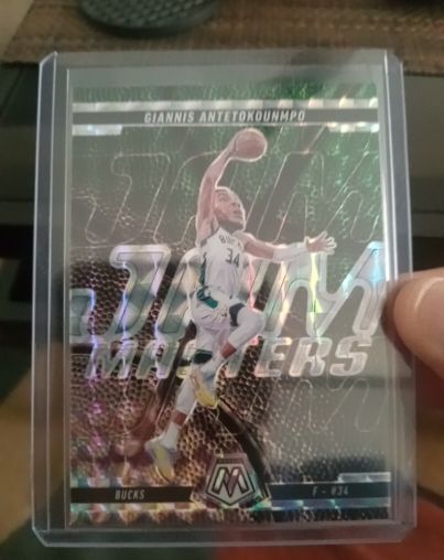 2019-20 Panini Mosaic #13 Giannis Antetokounmpo Jam Masters — front