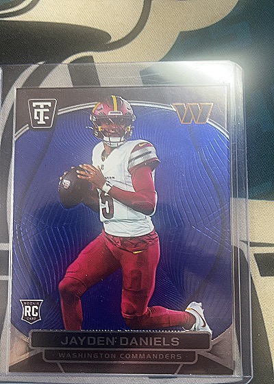 2024 Topps Now #3 Jayden Daniels — front