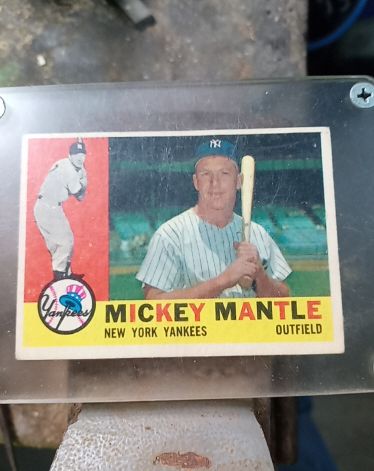1960 Topps #350 Mickey Mantle — front