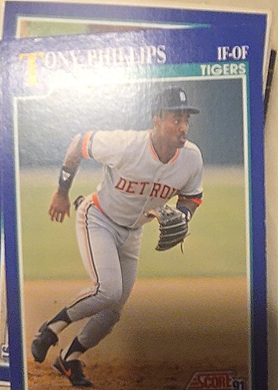 1991 Score #38 Tony Phillips — front