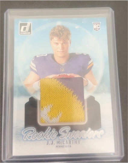 2024 Donruss Rookie Holiday Sweaters #RHS-JJM J.J. McCarthy — front