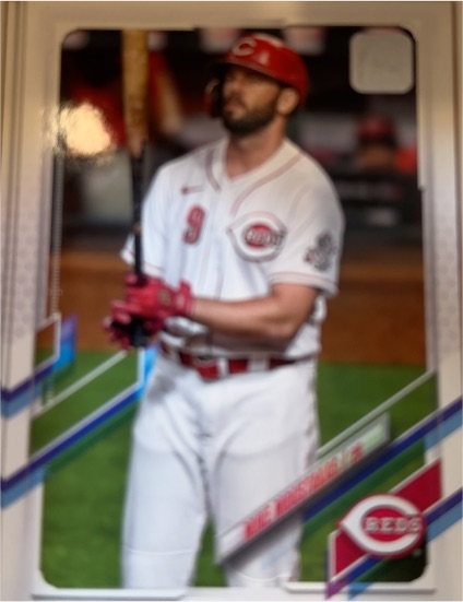 2021 Topps #368 Mike Moustakas — front