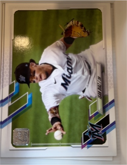 2021 Topps #364 Isan Diaz — front