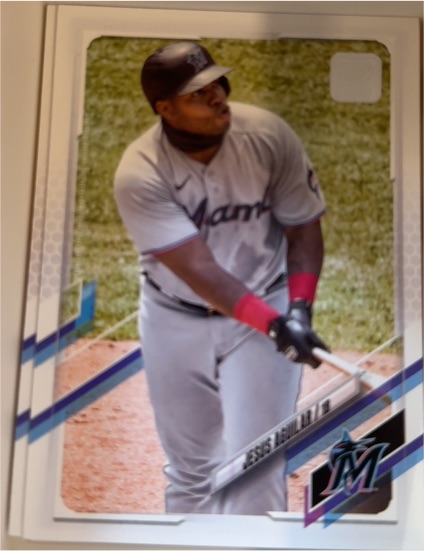 2021 Topps #164 Jesus Aguilar — front